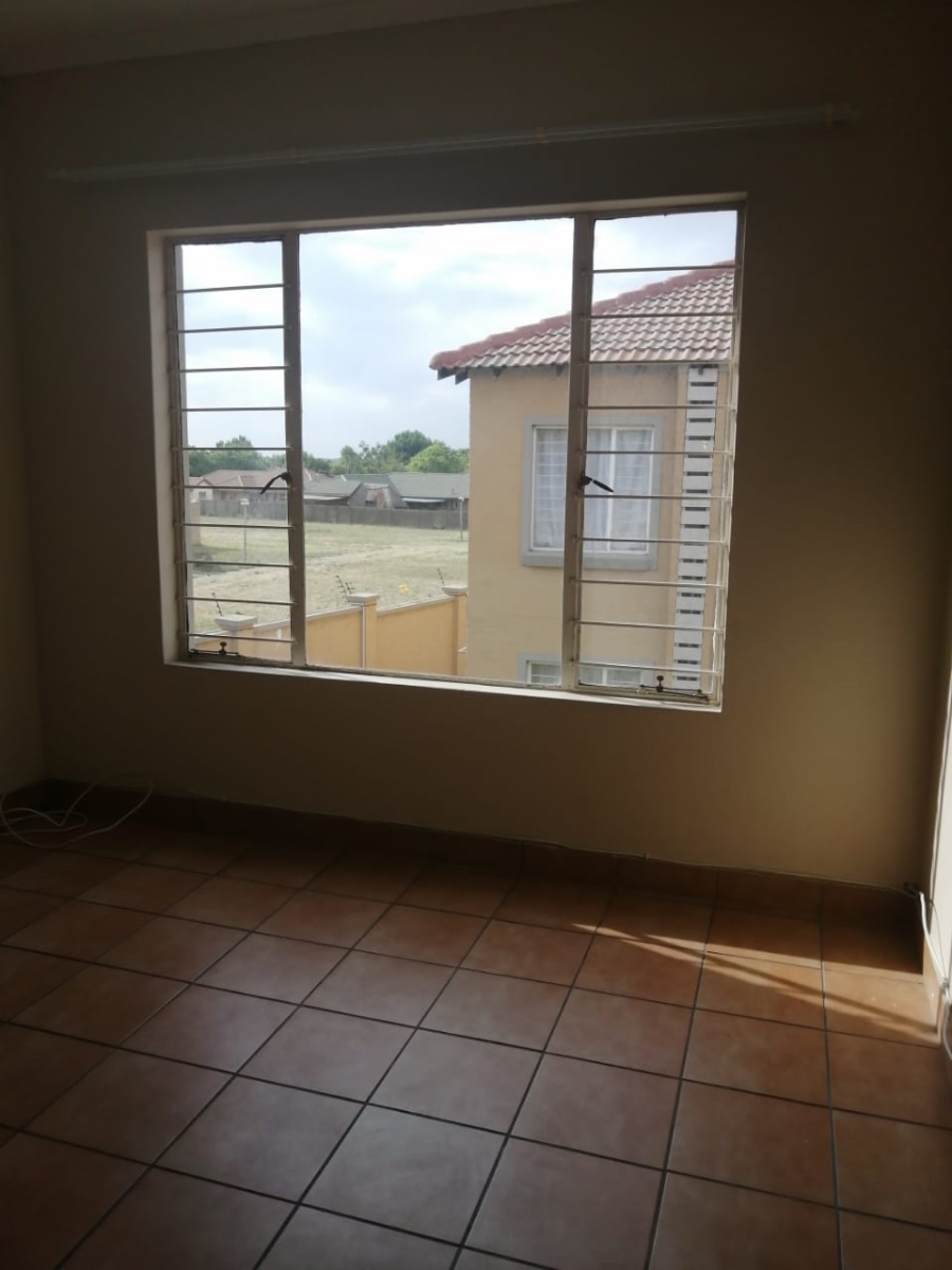 To Let 2 Bedroom Property for Rent in Vaalpark Free State